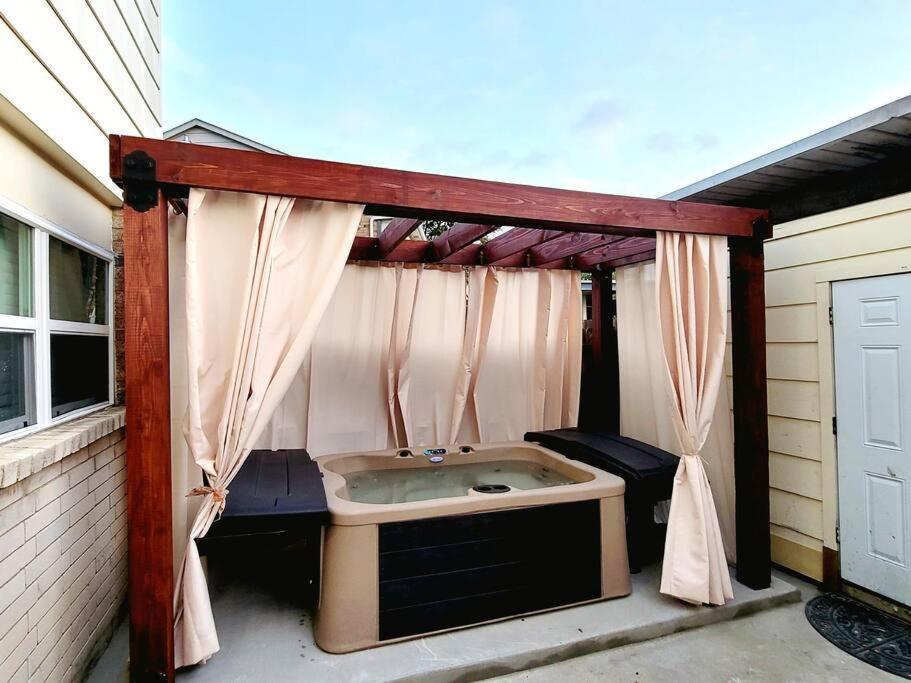 Villa Mpressive Retreat! Grand Prairie Exterior foto
